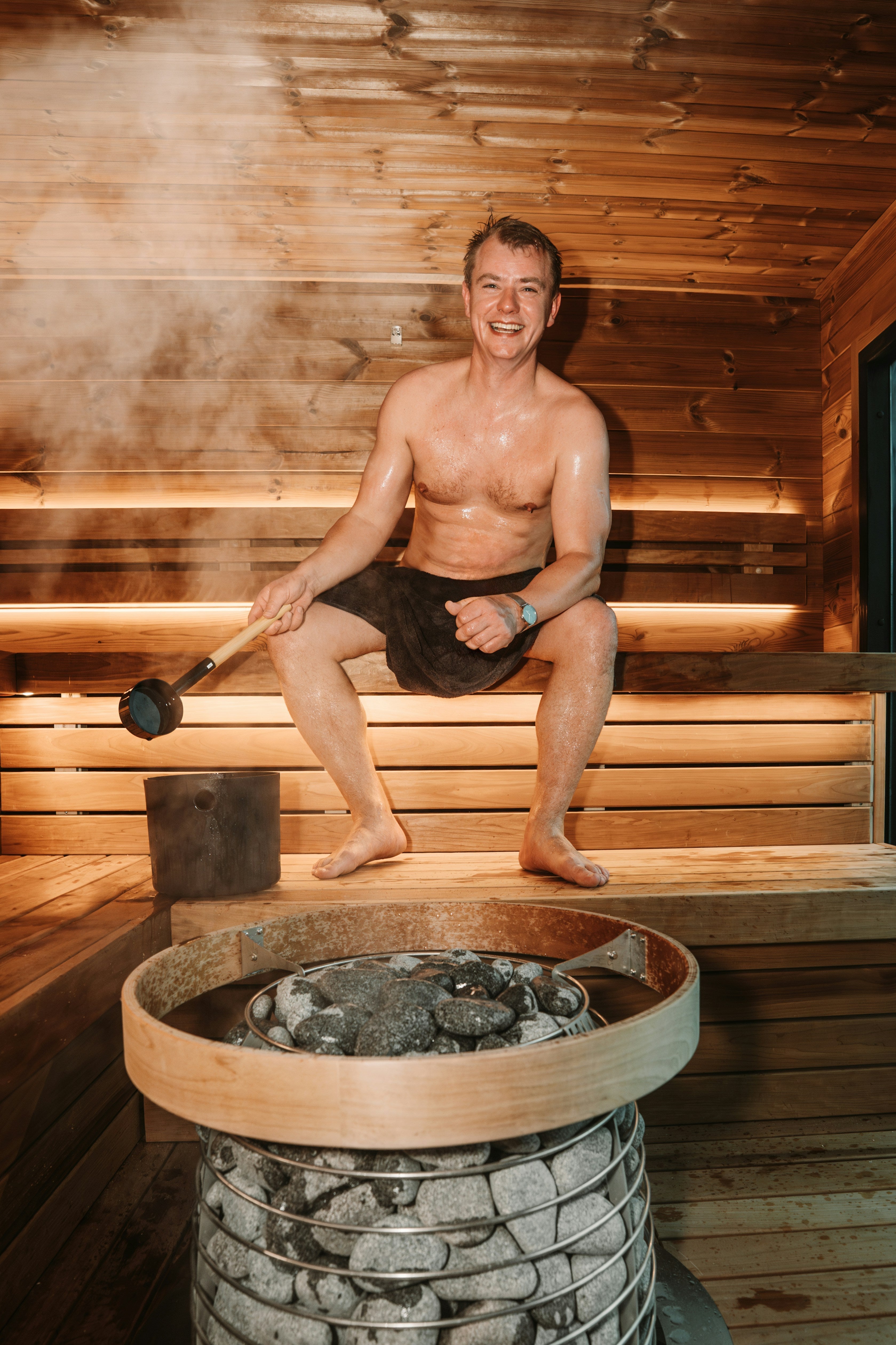 Benefits of incorporating sauna sessions into your weekly longevity routine